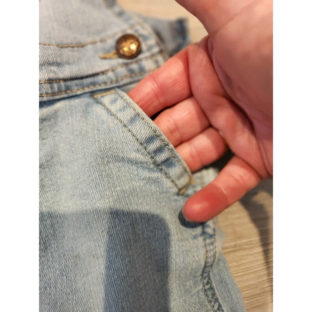 OshKosh B'gosh Baby Boys‎ Light Wash Denim Overalls 18M Snap Inseam 18 Months